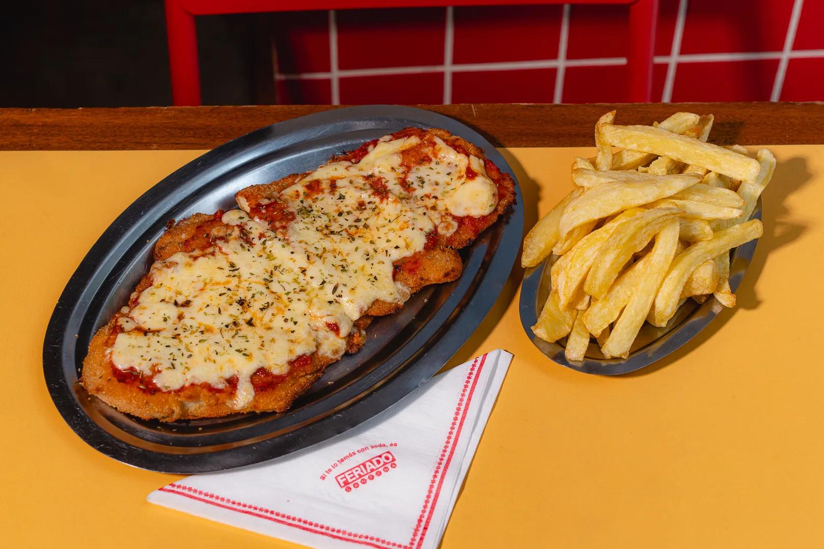 Popular item de Feriado Cantina: Suprema Napolitana